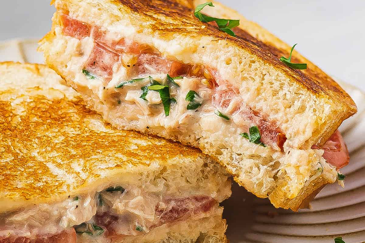 Sandwich Tuna Melt - Hawaian Canteen