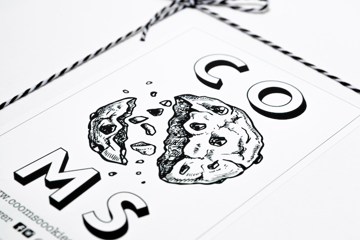 Cakey Box - 4 cookies - Cooms Cookies