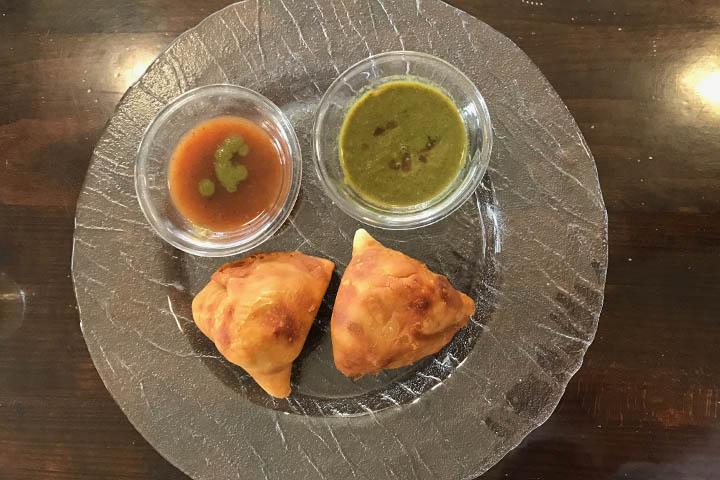 Punjabi Samosa - Thali Indian Schaffhauserstrasse