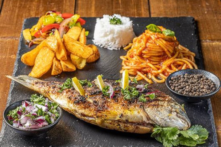 Daurade Grillée aux fines herbes et citron - Grill & Co