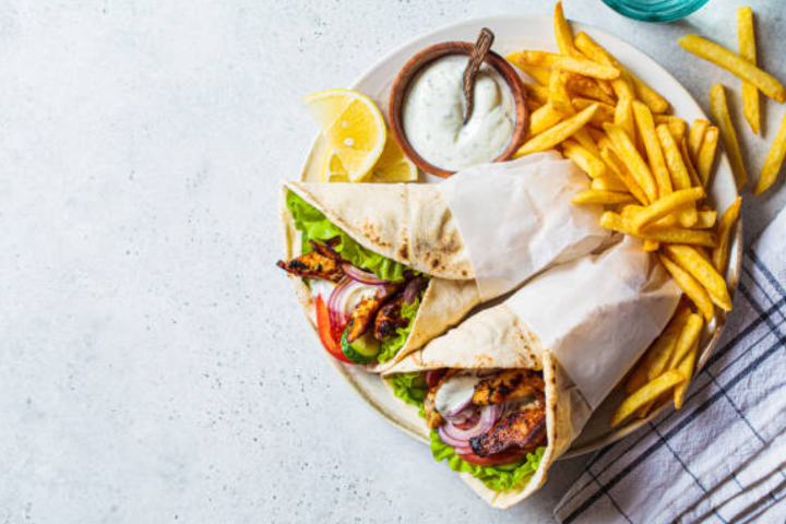 Gyros Pita mit Poulet - Spartans Take Away