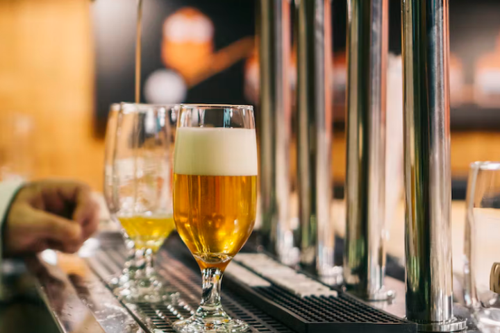 Cobra Bier India - khawa Sushi&Momo