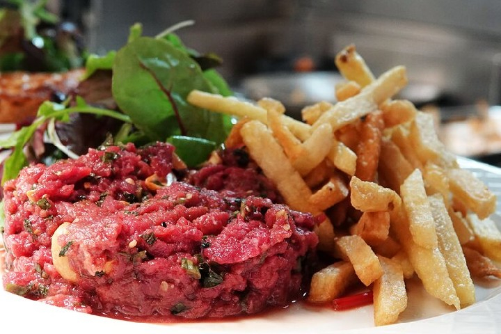 Tartare de Bœuf - Auberge Communale d’Etoy