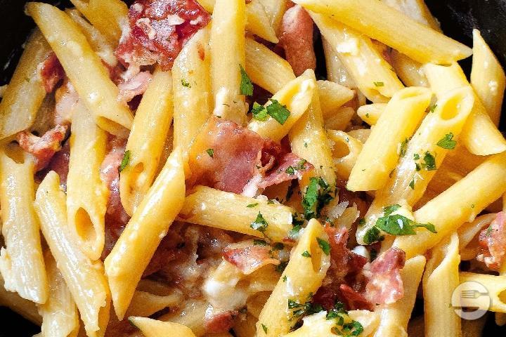 Pasta Parisienne - Eat Night