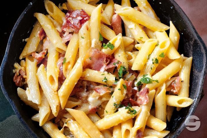 Penne Carbonara - Le Corner