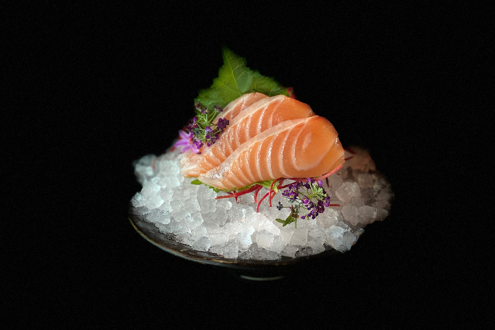 Salmon Sashimi - HATO - Fine Asian Cuisine - Luzern