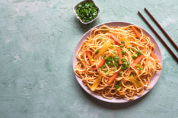 Hakka Noodles - Saravanaa Bhavan Restaurant
