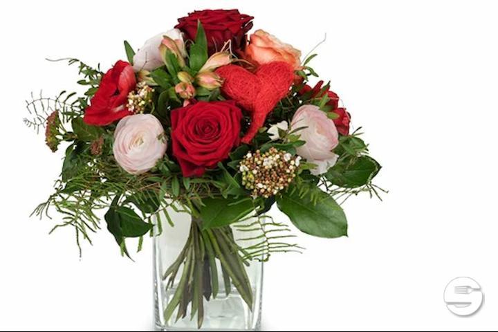 Bouquet de la St-Valentin avec roses rouges - Hertig Fleurs
