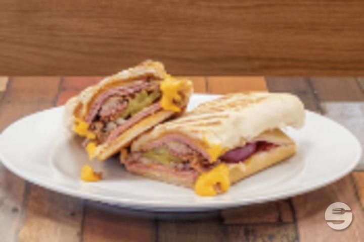 Sandwich Cubano Tradicional - Papa Burrito