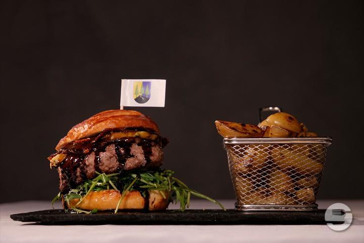 The Ultra Smash 💥 - Auberge de la Couronne