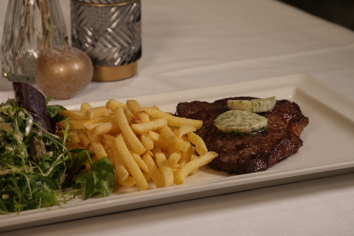L’ENTRECÔTE PARISIENNE (220g) - Auberge de la Couronne