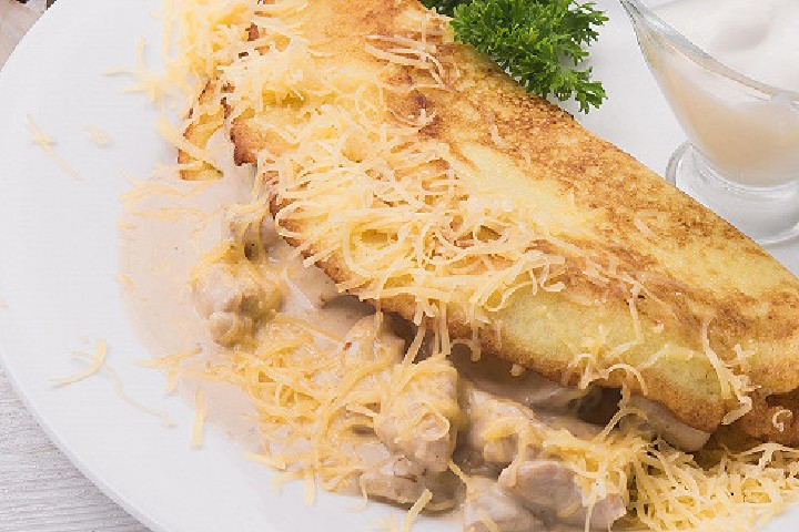 Crêpe au Fromage et aux Champignons - Le Capucin