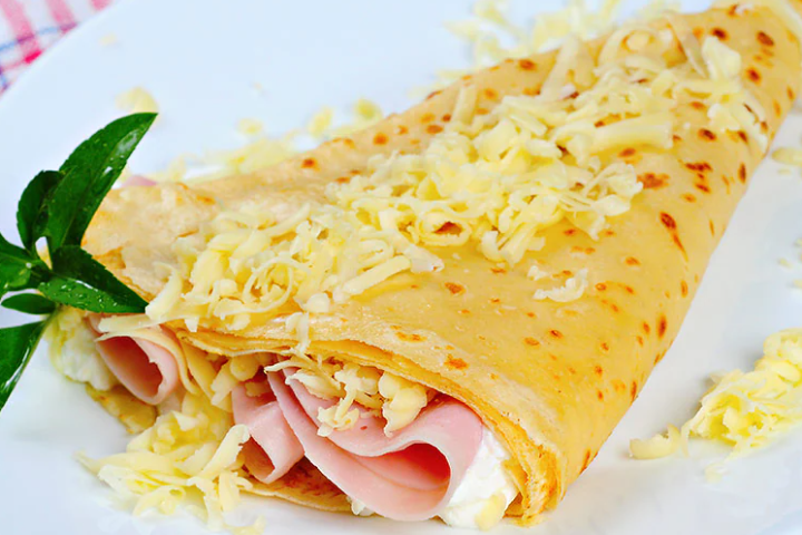 Crêpe au Fromage et au Jambon - Le Capucin