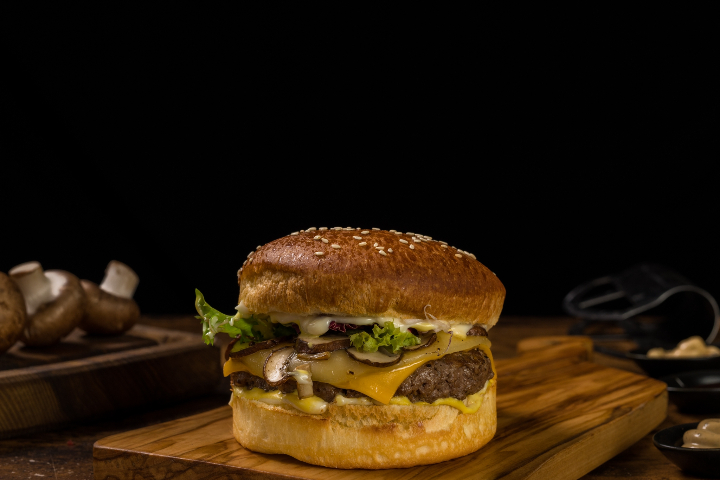 Le Mush Burger - D&M Burger