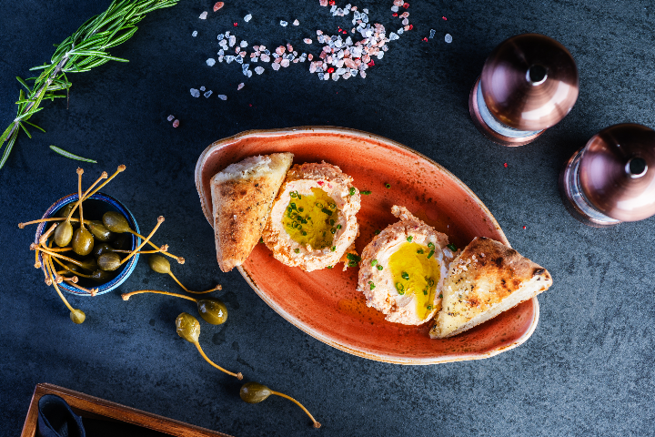 Urnebes - Visage Gastrobar