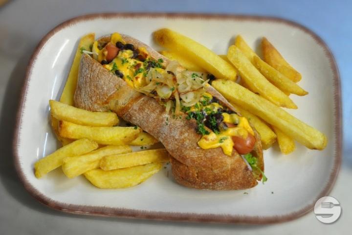 Hot-Dog Chicago Style - Brown Bull