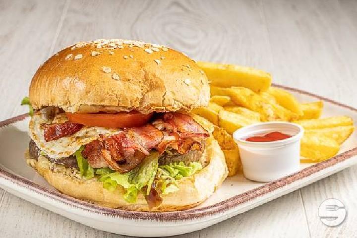 BBQ Burger - Brown Bull