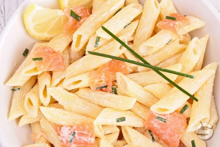 Penne Saumon - YummYumm Food & Drinks