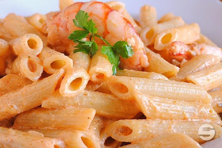 Penne Gamberetti - YummYumm Food & Drinks