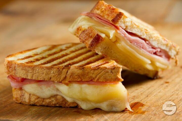 Croque Monsieur - YummYumm Food & Drinks