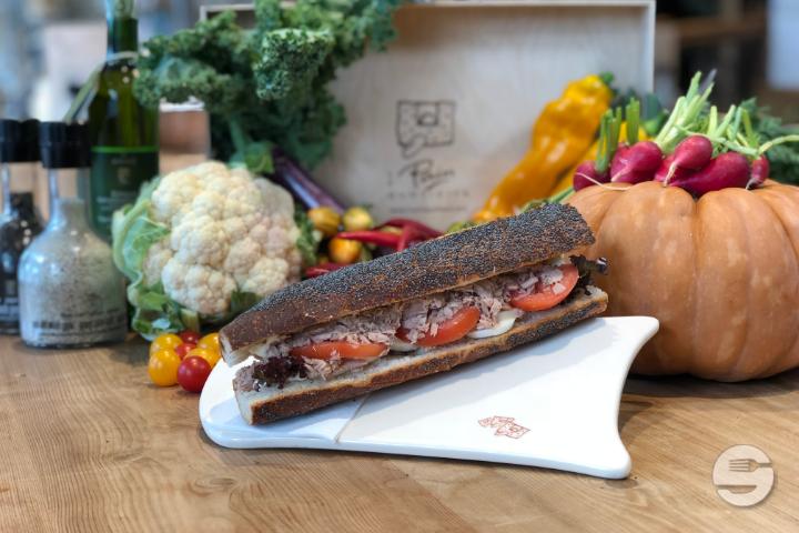 Sandwich Pain Baguette Thon à l’Ancienne - Le Pain Quotidien