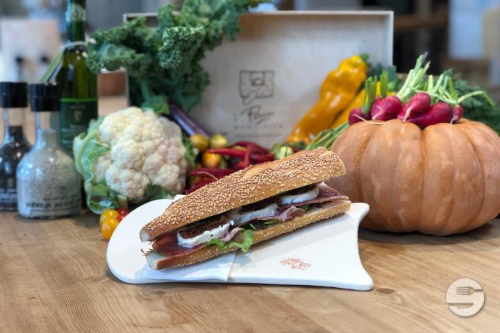 Sandwich Pain Baguette Jambon Cru - Le Pain Quotidien