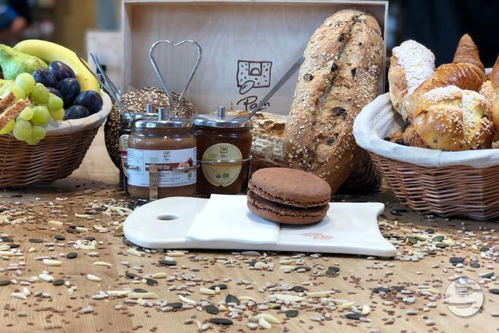 Grand Macaron Chocolat - Le Pain Quotidien