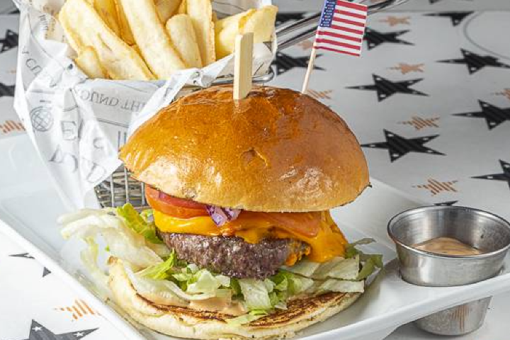 Le Cheeseburger - HDiner