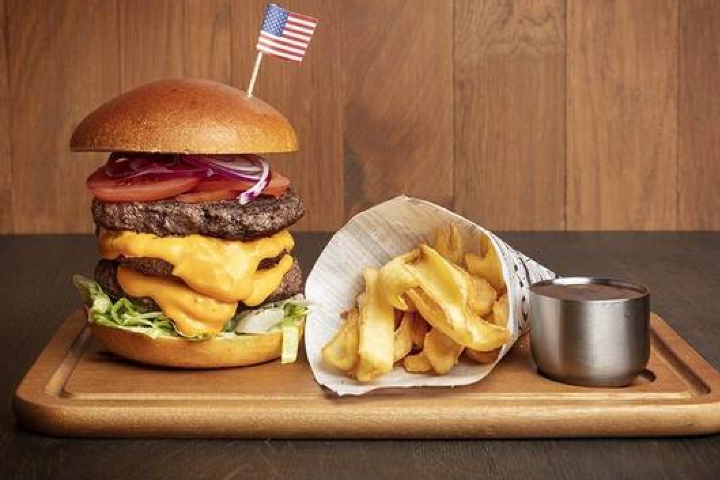LE CHEESE BURGER DOUBLE - HDiner