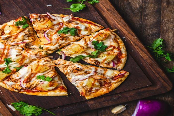 Pizza Ananas - Pizzeria Piazza