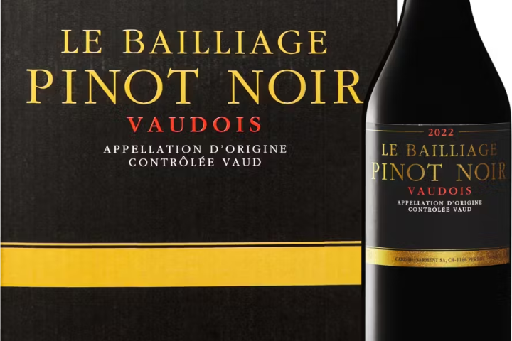 Le Bailliage Pinot Noir AOC Vaud 75cl {R}