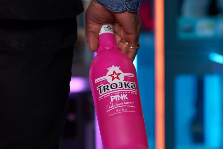 Pink Trojka Vodka 70cl